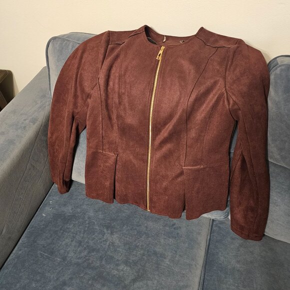 Ivanka Trump Maroon Velvet Blazer with golden zipper - Picture 4 of 4